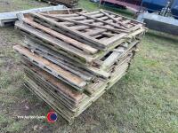 20 x wooden sheep bars - 4