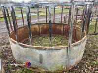 Galvanised ring feeder