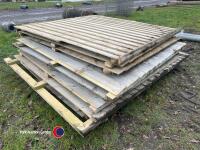 12 x approx 6x5 fencing panels - 2