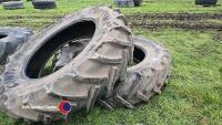 Pair of tractor rear tyres 460/85 R42 - 4