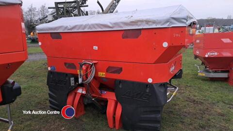 Kuhn Axis 40.2 M-EMC fertiliser spreader, very tidy condition, 2019, 09-055542 PTO, control box & manual in office