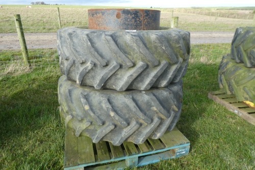 Pair of Stocks duals, 480/65R28