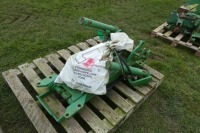 John Deere pick up hitch etc - 3