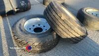 2x 8-stud super-single trailer tyres on rims 385/65R22.5