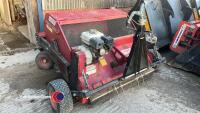 2012 trailed Logic horse manure collecter, petrol engine - 4