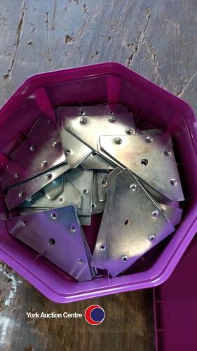 50 triangle steel fixing plates