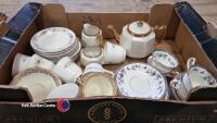 Fenton 'Kashan' 18 piece tea set, 18 piece Royal Doulton Pastarole tea set plus miscellaneous cups & saucers