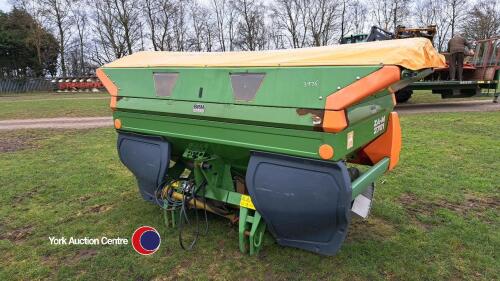 Amazone fertiliser spreader