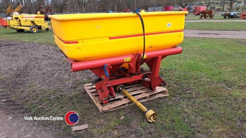 Teagle XT48 fertiliser spreader