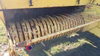 New Holland 376 small square baler - 2