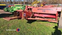 International 440 baler - 3