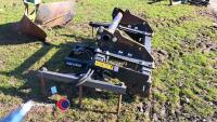 MX round bale grab, Manitou brackets