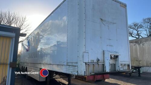 45ft tri-axle box trailer