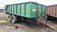 Larrington 14T trailer, hyd door