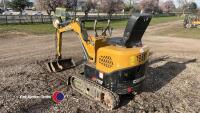 Carter CT08 micro digger, 2 x spare buckets and 2 keys, good working order - 3
