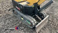 Carter CT08 micro digger, 2 x spare buckets and 2 keys, good working order - 8