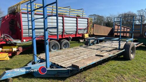 Bale trailer