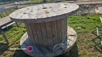 Heavy wood cable drum - 2