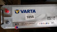 Varta 145amp battery, unused - 3