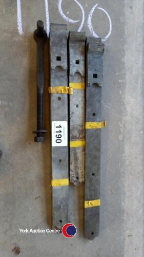 Quantity of door bands