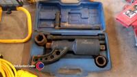 Tractor wheel nut remover torque multiplier - 2