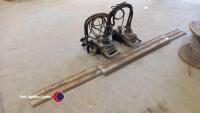 Two straight line burners with track - 2