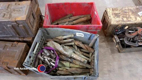 Box of pillar drill bits