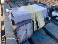 LED beacon and mount