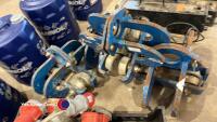 4 x beam clamps - 2