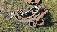 9 x pig tail drag tines