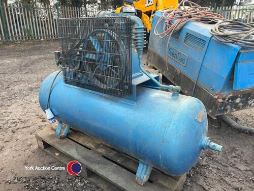 Clarke 240v 200ltr compressor
