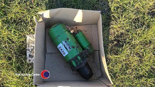 John Deere starter motor, gwo, from a 1085 combine