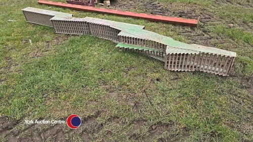 Straw walker for JD combine