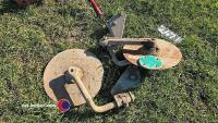 Dowdeswell plough disc assembly - 2