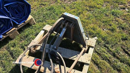 Linkage and A frame