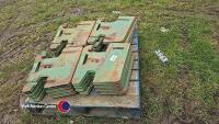 16 x John Deere wafer weights 50kg, removed of John Deere 6310 - 3