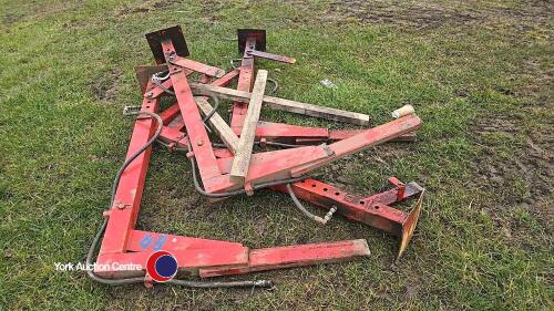 4 x hydraulic container stands