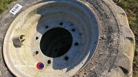 2 x wheel centres and tyres off Manitou MLT 75 - 4