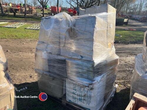 Pallet of mixed plant pots and trays