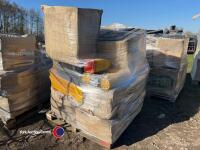 Pallet of mixed plant pots and trays - 4