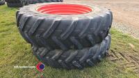 Pair 480-80R42 wheels
