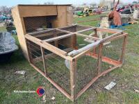 Guinea pig hutch