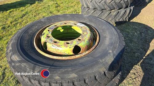 11R-22.5 wheels and tyres