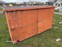 Large 2 level rabbit hutch - 4