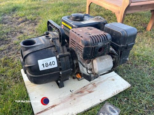 Small engine water/fertiliser pump