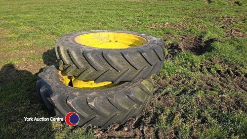John Deere 13.6R38 wheels and tyres