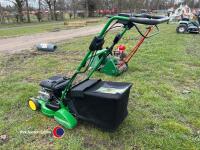 John Deere R43rve petrol lawnmower c/w grassbox, Briggs and Stratton power drive - 3