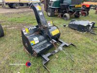Stiga front mounted snow blower deck very tidy - 2
