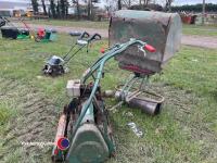 Webb 2ft cylinder mower, grass box, Briggs and Stratton engine - 2