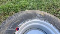Six stud wheel tyre, 385/45 R22 - 3
